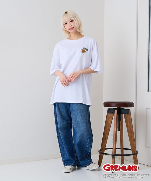LB/S (エルビーエス)の「【Gremlins/グレムリン】【コットン100%のしっかりした生地】オリジナルデザインTシャツ 半袖 刺繍 ギズモ キャラクター ドロップショルダー アメカジ スケーター ストリート ユニセックス(Tシャツ/カットソー・メンズ・ホワイト系その他2/ブラック系その他/ブルー系その他2/ベージュ系その他・X-LARGE/LARGE/MEDIUM/SMALL)」の11枚目の写真