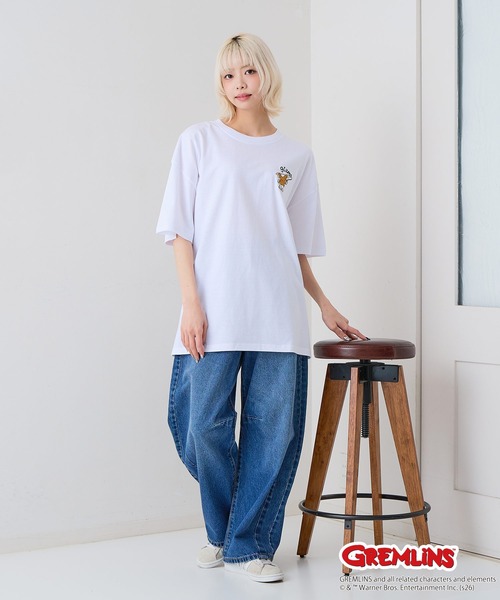 LB/S (エルビーエス)の「【Gremlins/グレムリン】【コットン100%のしっかりした生地】オリジナルデザインTシャツ 半袖 刺繍 ギズモ キャラクター ドロップショルダー アメカジ スケーター ストリート ユニセックス(Tシャツ/カットソー・メンズ・ホワイト系その他2/ブラック系その他/ブルー系その他2/ベージュ系その他・X-LARGE/LARGE/MEDIUM/SMALL)」の13枚目の写真