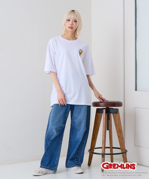 LB/S (エルビーエス)の「【Gremlins/グレムリン】【コットン100%のしっかりした生地】オリジナルデザインTシャツ 半袖 刺繍 ギズモ キャラクター ドロップショルダー アメカジ スケーター ストリート ユニセックス(Tシャツ/カットソー・メンズ・ホワイト系その他2/ブラック系その他/ブルー系その他2/ベージュ系その他・X-LARGE/LARGE/MEDIUM/SMALL)」の14枚目の写真