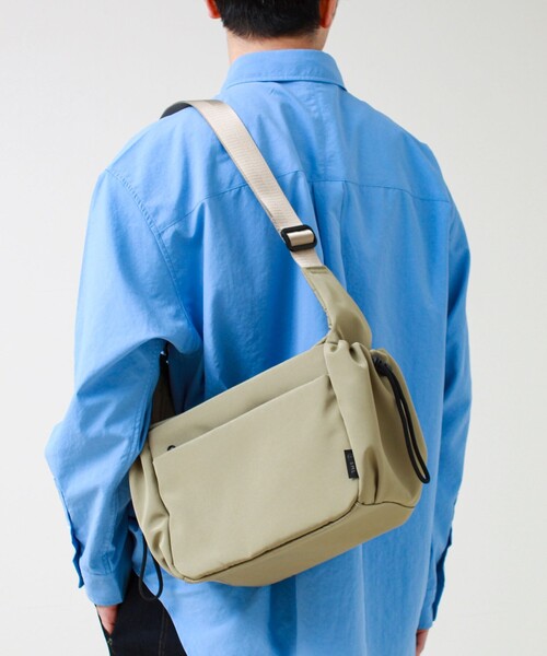SML(エスエムエル)の「【SML/エスエムエル】SIDE POCKET SHOULDER BAG(ショルダーバッグ・メンズ・ブラック/オリーブ・FREE)」の7枚目の写真