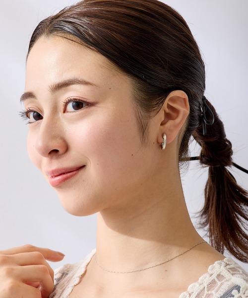 CALIN STANDARD(カリンスタンダード)の「◆金属アレルギー対応◆◆made in japan◆【痛くない】【落ちにくい】【ストレスフリーな着け心地】スターダスト グランループフィットイヤリング(イヤリング・レディース・シルバー/ゴールド・FREE)」の4枚目の写真