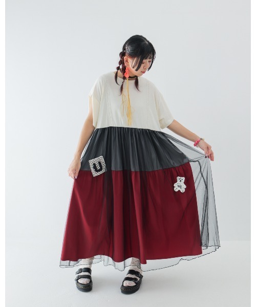 unica(ユニカ)の「アップリケカラフルティアードワンピース laides(ワンピース・レディース・オフホワイト/チャコール/ブラック・F)」の5枚目の写真