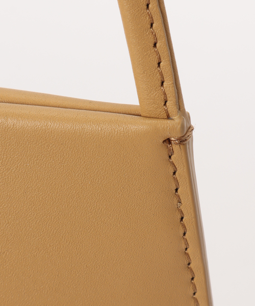 EDIT. FOR LULU（エディットフォールル）の「【FANE/ファン】BRA BAG（クラッチバッグ・レディース・ベージュ・FREE）」の3枚目の写真