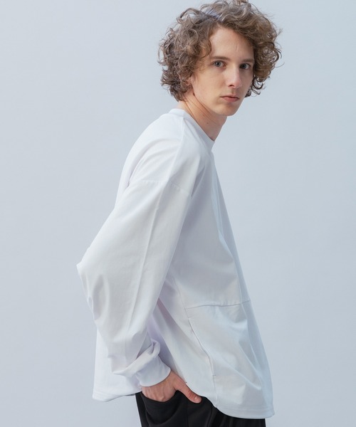 +phenix(プラスフェニックス)の「+phenix(プラスフェニックス) DRAWSTRING LONG SLEEVE TEE / ドローストリングロングスリーブTシャツ(Tシャツ/カットソー・メンズ・ホワイト/ブラック・XL/L/M)」の5枚目の写真