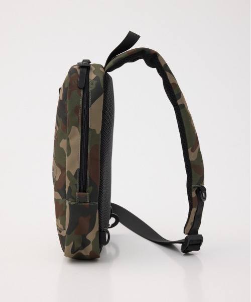 RODEO CROWNS WIDE BOWL（ロデオクラウンズワイドボウル）の「ロゴワンショルダーバッグ（ショルダーバッグ・メンズ・ブラック/カモフラージュ・FREE）」の10枚目の写真