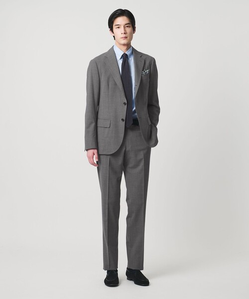 UNITED ARROWS(ユナイテッドアローズ)の「トロピカル シングル 3ボタン テーラードジャケット COMFORT EASY‐MODEL 2WAYストレッチ 撥水(テーラードジャケット・メンズ・グレー系/ネイビー・50/48/46)」の4枚目の写真