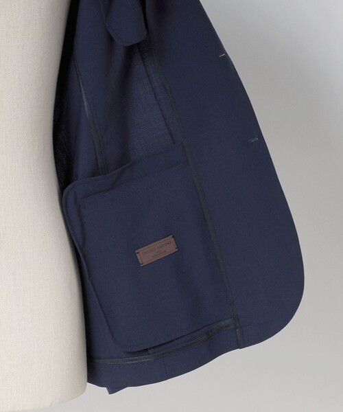 UNITED ARROWS(ユナイテッドアローズ)の「トロピカル シングル 3ボタン テーラードジャケット COMFORT EASY‐MODEL 2WAYストレッチ 撥水(テーラードジャケット・メンズ・グレー系/ネイビー・50/48/46)」の19枚目の写真