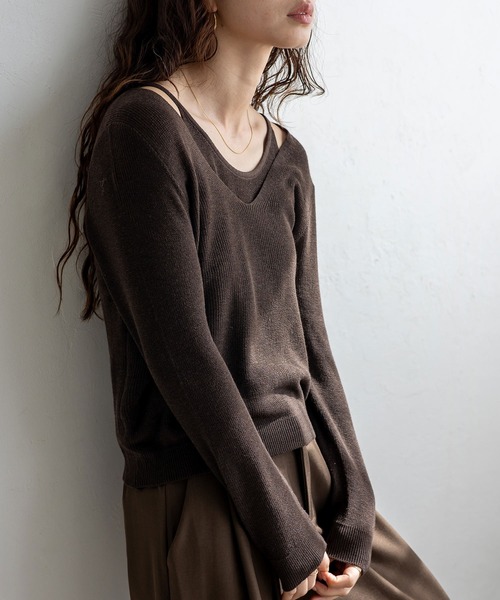 VitaFelice(ヴィータフェリーチェ)の「キャミレイヤード風ニットトップス シアーニット 重ね着風(ニット/セーター・レディース・ブラウン/ベージュ/チャコール/ブラック/アイボリー・FREE)」の21枚目の写真