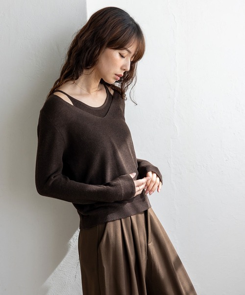 VitaFelice(ヴィータフェリーチェ)の「キャミレイヤード風ニットトップス シアーニット 重ね着風(ニット/セーター・レディース・ブラウン/ベージュ/チャコール/ブラック/アイボリー・FREE)」の22枚目の写真