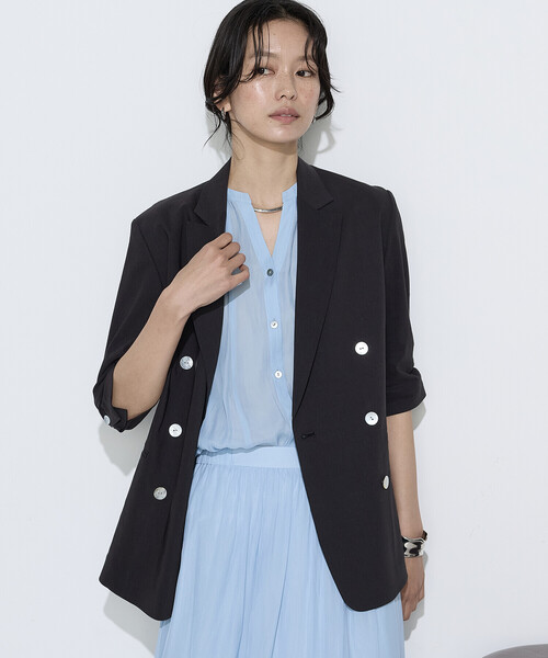 K.T KIYOKO TAKASE(キヨコタカセ)の「リネン/トリアセテートストレッチ ダブルブレストジャケット(テーラードジャケット・レディース・ブラウン/キナリ/チャコール・7号/9号/11号)」の7枚目の写真