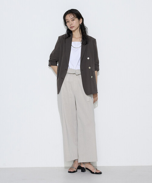 K.T KIYOKO TAKASE(キヨコタカセ)の「リネン/トリアセテートストレッチ ダブルブレストジャケット(テーラードジャケット・レディース・ブラウン/キナリ/チャコール・7号/9号/11号)」の9枚目の写真