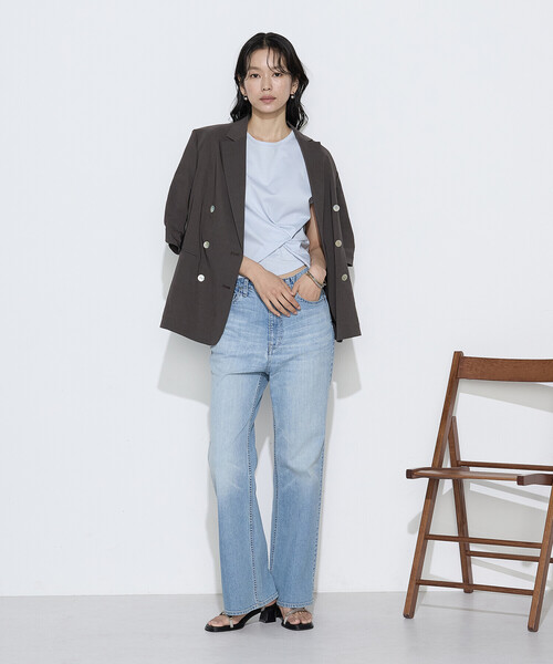 K.T KIYOKO TAKASE(キヨコタカセ)の「リネン/トリアセテートストレッチ ダブルブレストジャケット(テーラードジャケット・レディース・ブラウン/キナリ/チャコール・7号/9号/11号)」の12枚目の写真