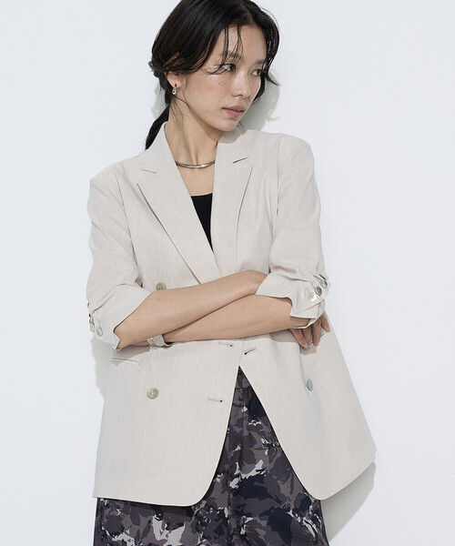 K.T KIYOKO TAKASE(キヨコタカセ)の「リネン/トリアセテートストレッチ ダブルブレストジャケット(テーラードジャケット・レディース・ブラウン/キナリ/チャコール・7号/9号/11号)」の19枚目の写真