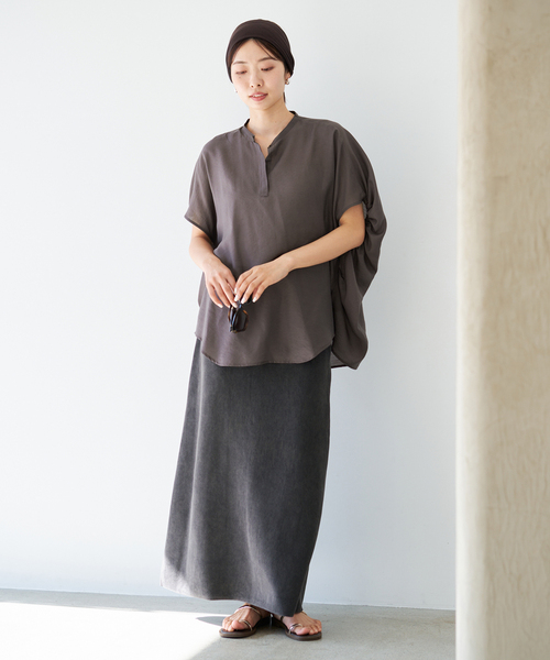 IENA（イエナ）の「《追加5》ニュアンスドルマンブラウス（シャツ/ブラウス・レディース・ブラウン/サックスブルー/ブラック・FREE）」の5枚目の写真