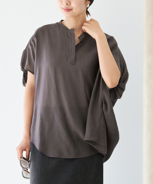 IENA（イエナ）の「《追加5》ニュアンスドルマンブラウス（シャツ/ブラウス・レディース・ブラウン/サックスブルー/ブラック・FREE）」の17枚目の写真