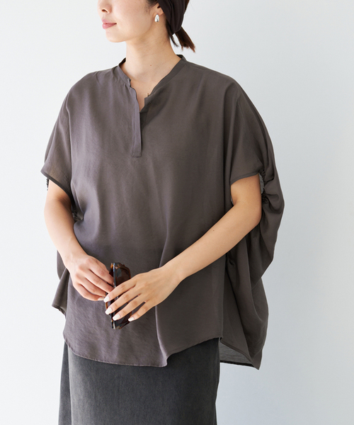 IENA（イエナ）の「《追加5》ニュアンスドルマンブラウス（シャツ/ブラウス・レディース・ブラウン/サックスブルー/ブラック・FREE）」の18枚目の写真