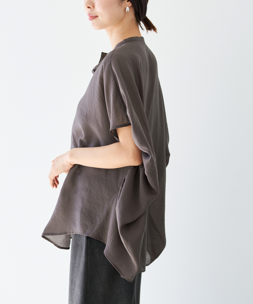 IENA（イエナ）の「《追加5》ニュアンスドルマンブラウス（シャツ/ブラウス・レディース・ブラウン/サックスブルー/ブラック・FREE）」の21枚目の写真