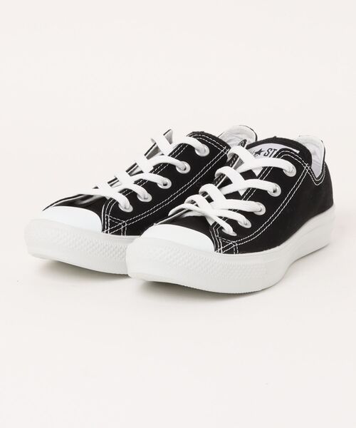 CONVERSE(コンバース)の「《CONVERSE》ALL STAR LIGHT OX オールスター ライト OX(スニーカー・メンズ・ブラック×ホワイト/ホワイト×ホワイト/ブラック×ブラック・23.0cm/23.5cm/24.0cm/24.5cm/25.0cm/25.5cm/26.0cm/26.5cm/27.0cm/27.5cm/28.0cm/22.5cm)」の3枚目の写真