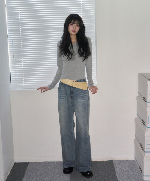LEATHERY（レザリー）の「ローレイズワイドデニムパンツ[ブラック]（デニムパンツ・レディース・その他・S/M）」の3枚目の写真