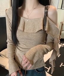 オフショルダー フリル袖トップス