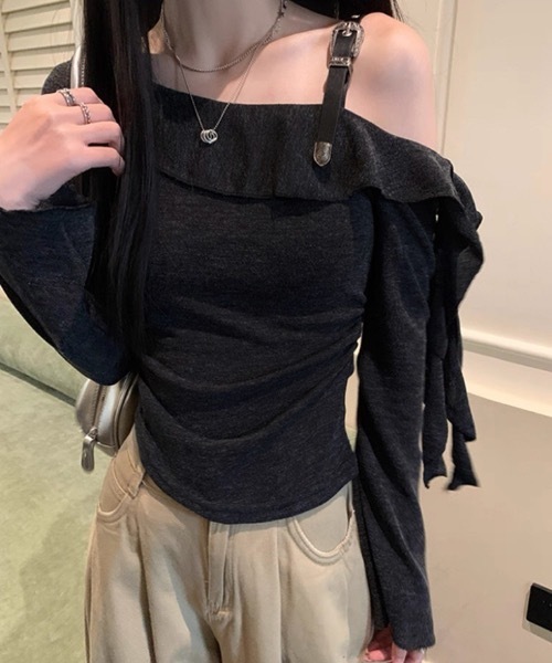 Alvia(アルビア)の「オフショルダー フリル袖トップス(Tシャツ/カットソー・レディース・ベージュ/ダークグレー・M)」の12枚目の写真