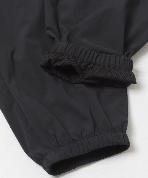ITEMS URBANRESEARCH（アイテムズ アーバンリサーチ）の「『接触冷感/撥水/イージーケア/UVカット』タスランナイロンイージージョグパンツ（その他パンツ・メンズ・ブラック/ベージュ系その他/チャコールグレー・MEDIUM/LARGE）」の17枚目の写真