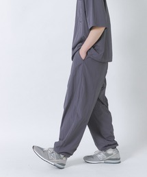 ITEMS URBANRESEARCH（アイテムズ アーバンリサーチ）の「『接触冷感/撥水/イージーケア/UVカット』タスランナイロンイージージョグパンツ（その他パンツ）」