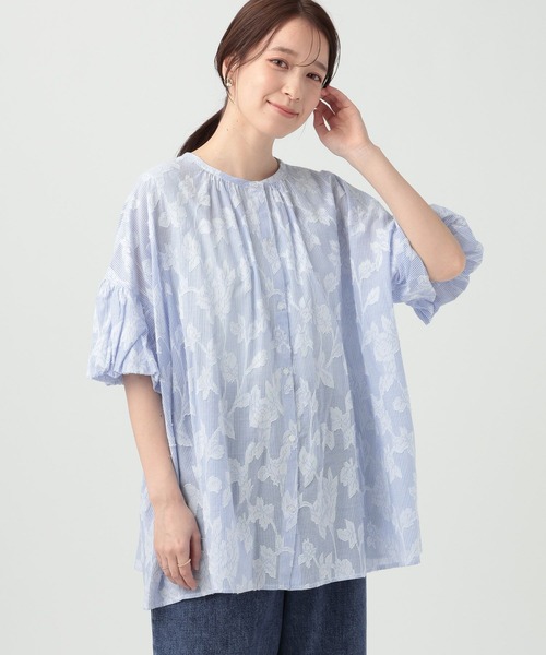 studio CLIP(スタディオクリップ)の「ダブルフロントストライプジャガードブラウス(シャツ/ブラウス・レディース・ブルー/ライトグリーン/ベージュ・FREE)」の9枚目の写真