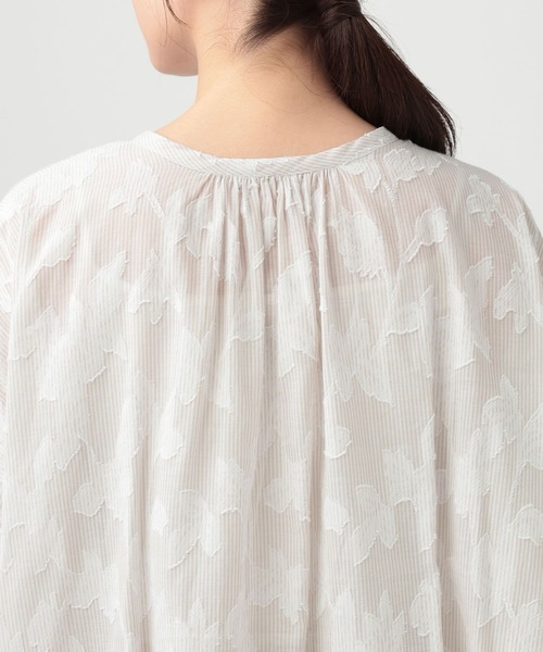 studio CLIP(スタディオクリップ)の「ダブルフロントストライプジャガードブラウス(シャツ/ブラウス・レディース・ブルー/ライトグリーン/ベージュ・FREE)」の17枚目の写真