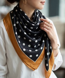 STYLE DELI（スタイルデリ）の「【DELI by】超大判ツイルサテンプリントスクエアストール（ストール/ショール）」