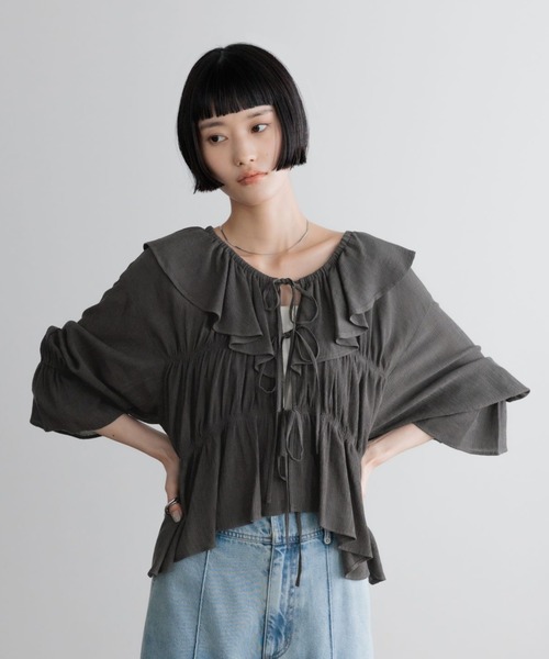 LOWRYS FARM（ローリーズファーム）の「シャーリングフリルブラウス６Ｓ 638501（シャツ/ブラウス・レディース・イエロー/グリーン/グレー/アイボリー・FREE）」の20枚目の写真