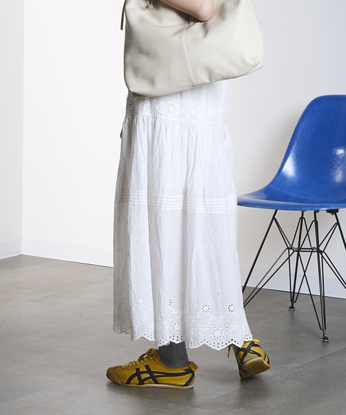 ROSE BUD（ローズバッド）の「EMBROIDERY LACE LONG SKIRT（スカート・レディース・ホワイト/ブラウン・ONE SIZE）」の18枚目の写真