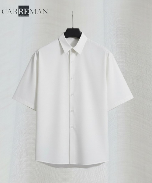 UNITED TOKYO（ユナイテッドトウキョウ）の「CARREMAN DRY LIGHT ショートスリーブシャツ　｜オフィスカジュアル/ビジネス/フォーマル/オケージョン/スーツ/インナー/ウォッシャブル/イージーケア/ストレッチ/防シワ（シャツ/ブラウス・メンズ・ダークネイビー/ダークグレー/グレイッシュベージュ/オフホワイト・3/2/1）」の2枚目の写真