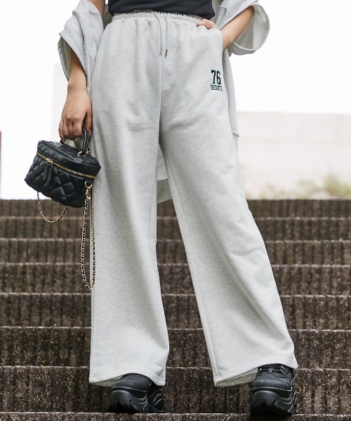 GORGE(ゴージ)の「《ワイドシルエット×ロゴ刺繍》スウェットパンツ/ストリート/春夏秋/全3色(スウェットパンツ・レディース・ネイビー/オートミール/杢グレー・F)」の21枚目の写真