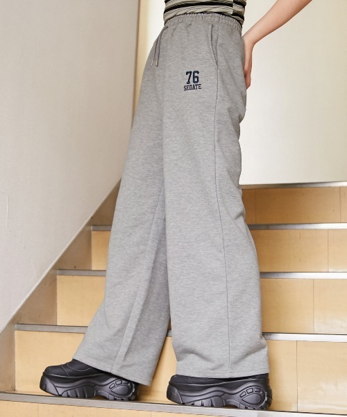 GORGE(ゴージ)の「《ワイドシルエット×ロゴ刺繍》スウェットパンツ/ストリート/春夏秋/全3色(スウェットパンツ・レディース・ネイビー/オートミール/杢グレー・F)」の15枚目の写真