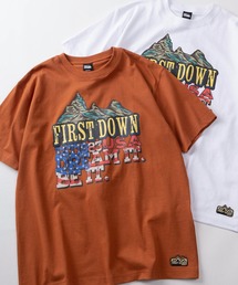 【76】【FIRST DOWN USA/ファーストダウン USA】グラフィック ロゴプリント クルーネックTシャツ/ワンポイントワッペン/バックプリント
