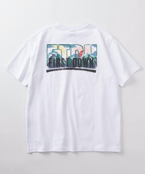 FIRST DOWN(ファーストダウン)の「【76】【FIRST DOWN USA/ファーストダウン USA】グラフィック ロゴプリント クルーネックTシャツ/ワンポイントワッペン/バックプリント(Tシャツ/カットソー・メンズ・カーキ/ホワイト系その他2/ブラック/オレンジ/ホワイト系その他/ホワイト・M/S)」の13枚目の写真