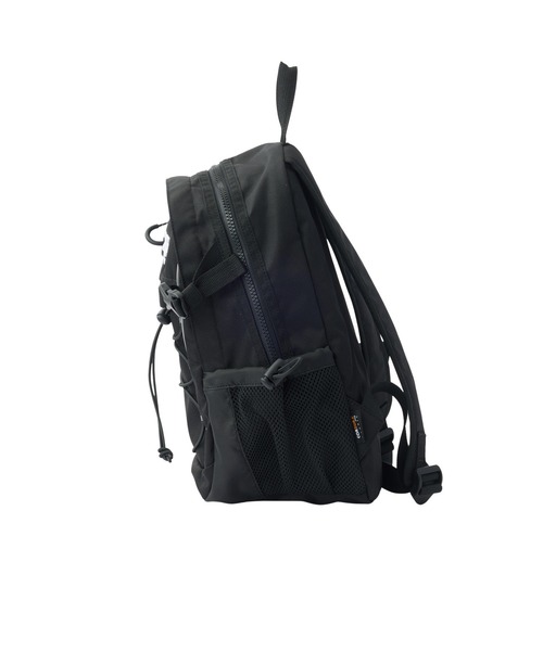 X-girl(エックスガール)の「BUNGEE CORD MINI BACKPACK(バックパック/リュック・レディース・ブラック/オリーブ・ONE SIZE)」の9枚目の写真