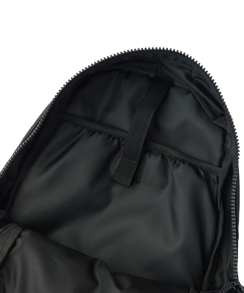 X-girl(エックスガール)の「BUNGEE CORD MINI BACKPACK(バックパック/リュック・レディース・ブラック/オリーブ・ONE SIZE)」の15枚目の写真