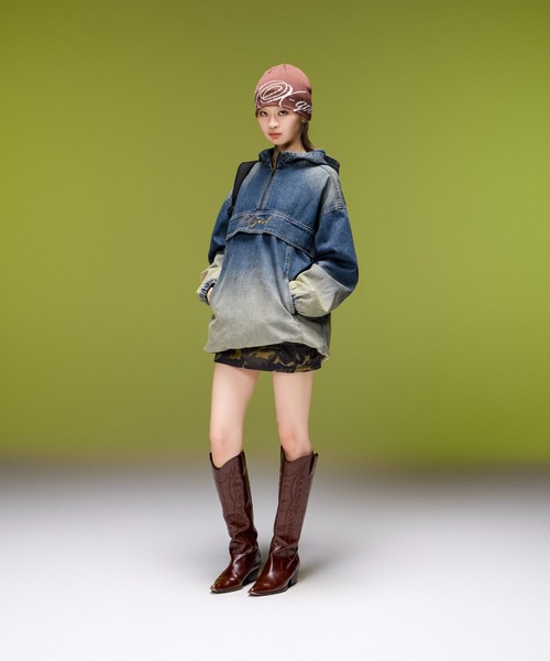 X-girl(エックスガール)の「BUNGEE CORD MINI BACKPACK(バックパック/リュック・レディース・ブラック/オリーブ・ONE SIZE)」の5枚目の写真
