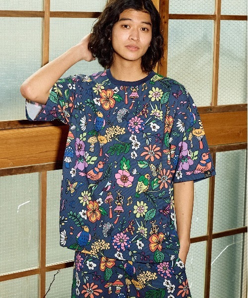 go slow caravan（ゴースローキャラバン）の「ストレッチサッカー 総柄プリント S/STEE（Tシャツ/カットソー・メンズ・ネイビー/ブラック/アイボリー・LARGE/MEDIUM/X-LARGE）」の3枚目の写真