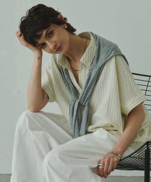 Plumel（プルメル）の「Linen French Sleeve Cocoon Shirt / リネンブレンドフレンチスリーブコクーンシャツ（シャツ/ブラウス・レディース・ラベンダー/ベージュ/イエロー/ブラウン/オフホワイト/ブルー・MEDIUM）」の6枚目の写真