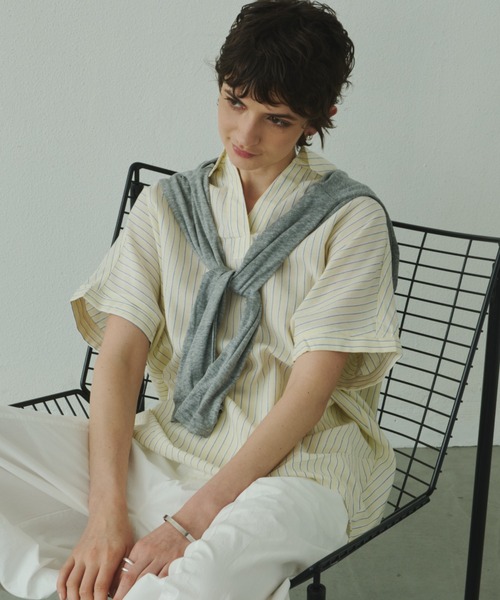Plumel（プルメル）の「Linen French Sleeve Cocoon Shirt / リネンブレンドフレンチスリーブコクーンシャツ（シャツ/ブラウス・レディース・ラベンダー/ベージュ/イエロー/ブラウン/オフホワイト/ブルー・MEDIUM）」の18枚目の写真