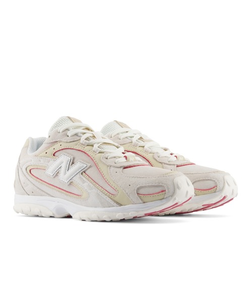NEW BALANCE(ニューバランス)の「204L(スニーカー・レディース・ライトベージュ・22.5cm/30.0cm/29.0cm/28.5cm/28.0cm/27.5cm/27.0cm/26.5cm/26.0cm/25.5cm/25.0cm/24.5cm/24.0cm/23.5cm/23.0cm)」の3枚目の写真