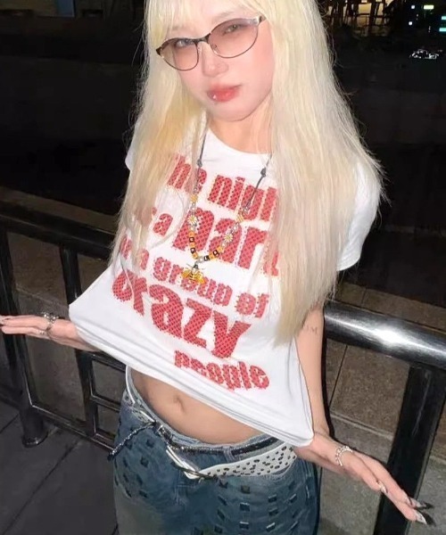 SHEENA(シーナ)の「crazyドットロゴフィットTシャツ(Tシャツ/カットソー・レディース・ホワイト・M)」の1枚目の写真