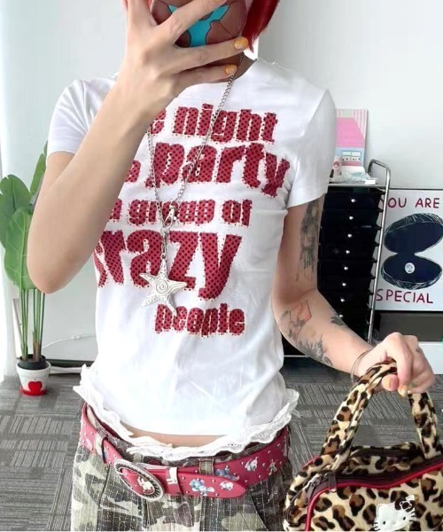 SHEENA(シーナ)の「crazyドットロゴフィットTシャツ(Tシャツ/カットソー・レディース・ホワイト・M)」の4枚目の写真