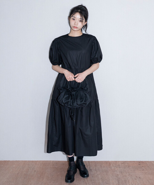 Bshop(ビショップ)の「eunoia|パフスリーブ ティアードワンピース WOMEN(ワンピース・レディース・ブラック・ONE)」の4枚目の写真
