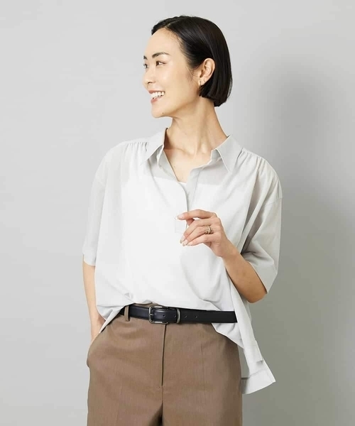 MICHEL KLEIN(ミッシェル・クラン)の「スキッパーシアーシャツ(シャツ/ブラウス・レディース・ホワイト/ライトグレー/ブラック・40/38)」の1枚目の写真