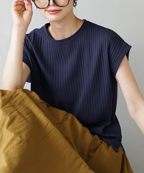 zootie（ズーティー）の「汗しみない リブカットソー［フレンチスリーブ］（Tシャツ/カットソー・レディース・グレイッシュブルー/ライトベージュ/レッド/モカ/ブラック/イエロー系その他/ネイビー・M-L）」の5枚目の写真