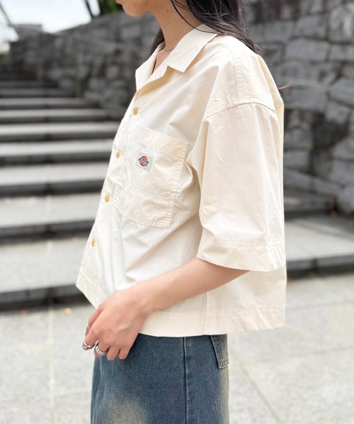 Dickies(ディッキーズ)の「【Dickies】コットンダンプオープンカラークロップドシャツ 5287-5100 MNY(シャツ/ブラウス・レディース・ホワイト/ブラック/グリーン・M)」の6枚目の写真